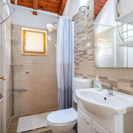 Family Friendly House With A Swimming Pool Postira, Brac - 19563 Feriehus